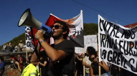 Countrywide Walkouts Break Out In Response to Fiscal Slashing